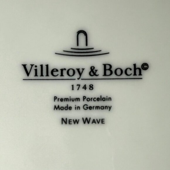 VILLEROY & BOCH “New Wave Caffe” Square Dinner Plate - All White, Rim, Porcelain - Picture 3 of 3